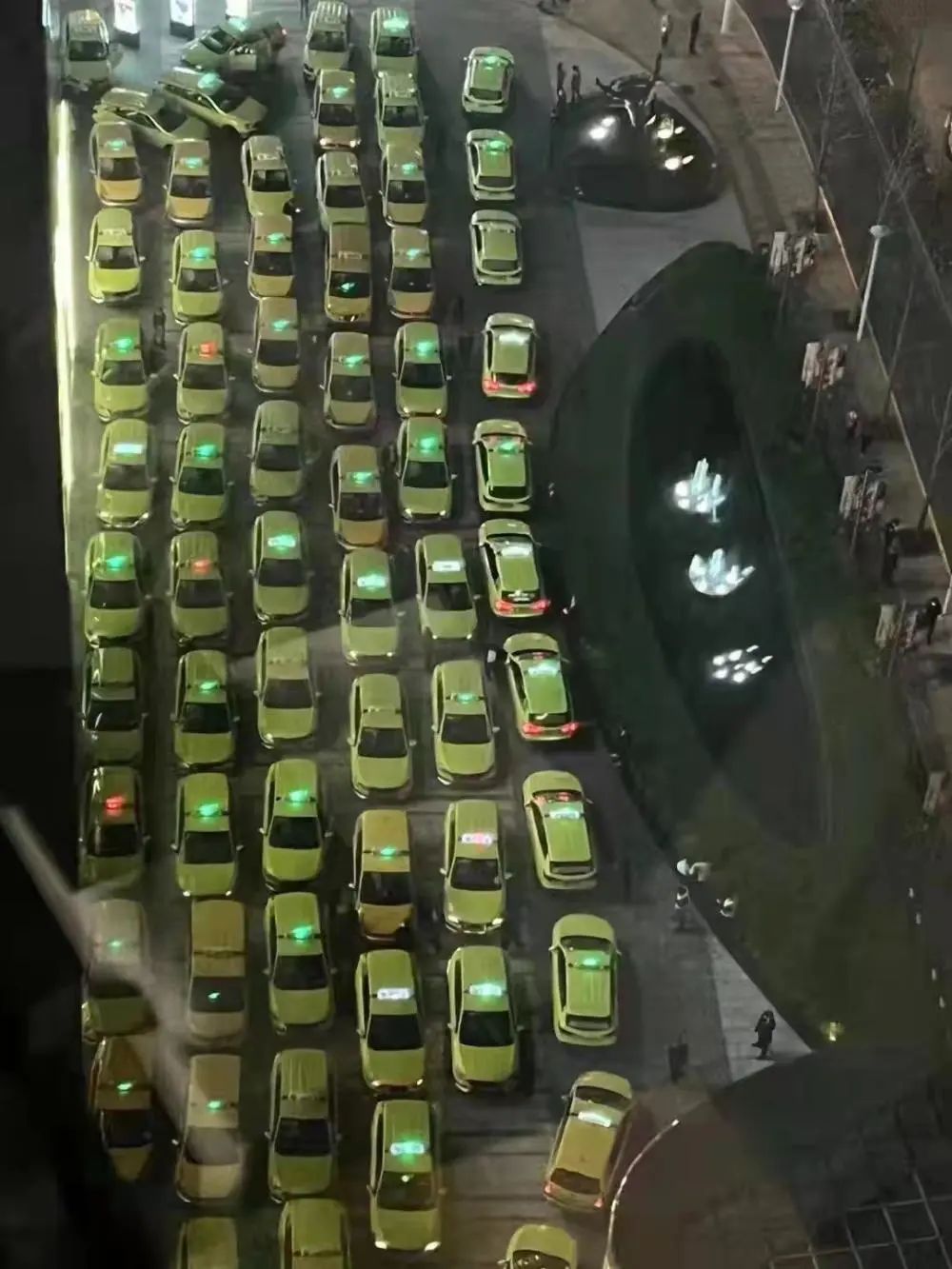 上海昨日新增本土5+78！张文宏发声：“躺平”我是不同意的！休闲区蓝鸢梦想 - Www.slyday.coM