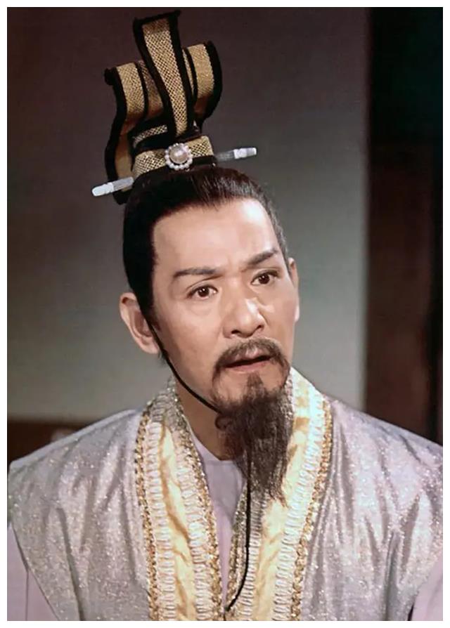 扫地神僧鲍方之后再无屈原