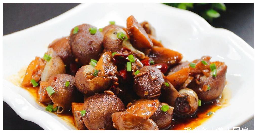 假鲍鱼很多人没吃过口感却跟鲍鱼差不多大半个身子都是足