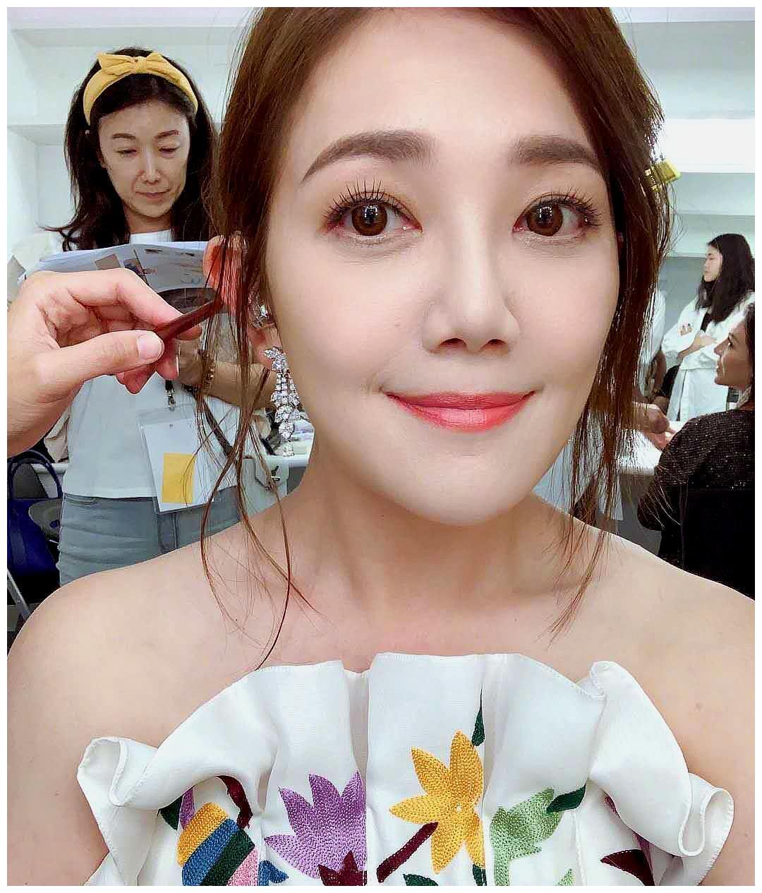 之后梁静茹和五月天的玛莎有过暧昧,可惜没有承认也没有否认,对于粉丝