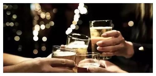 敬酒局面话大全 (敬酒局面话大家怎么说)