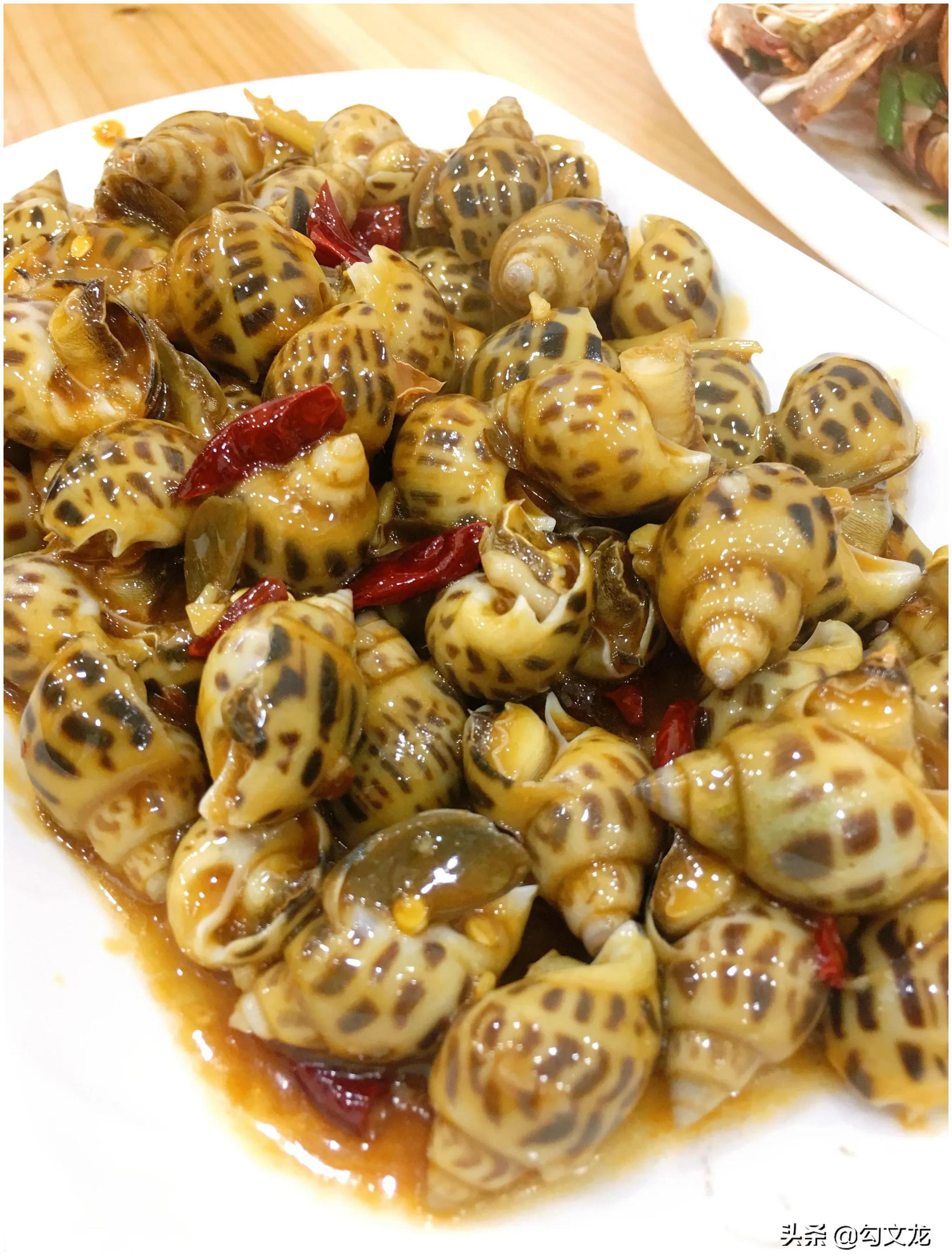 来厦门鼓浪屿旅游,这么吃海鲜最实惠,还有彩色的皮皮虾