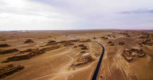 我国最大的风蚀地貌景区,一般人都很少进入,摄影爱好者的圣地!休闲区蓝鸢梦想 - Www.slyday.coM 我国最大的风蚀地貌景区,一般人都很少进入,摄影爱好者的圣地!休闲区蓝鸢梦想 - Www.slyday.coM