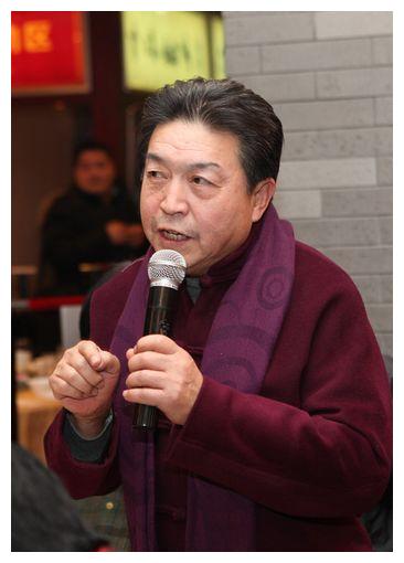 刘洪沂曾劝告义子何云伟:老师就是老师,永不支持你改门换第