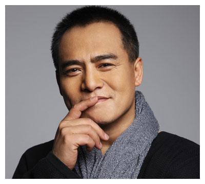 他是那图鲁张永刚后娶芙蓉姐姐为妻今49岁现状如何