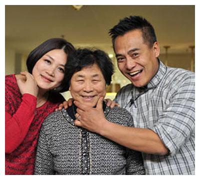 他是那图鲁张永刚后娶芙蓉姐姐为妻今49岁现状如何