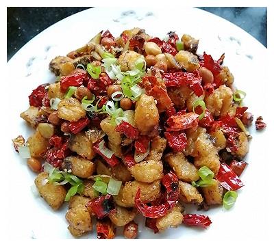 辣子鱼丁的做法