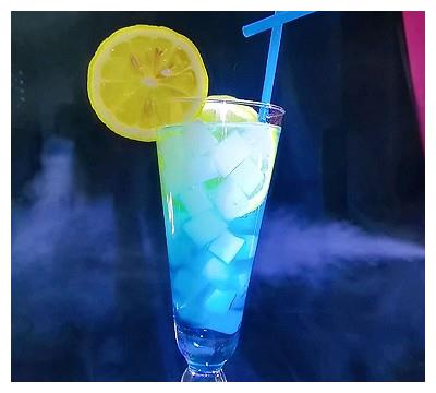 蓝色之恋～蓝椰相遇～饮料