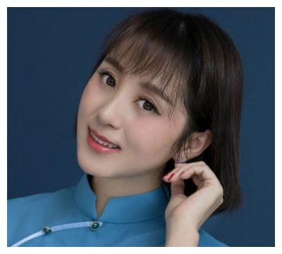 她在星光大道走红,却抢别人丈夫,33岁无人问津