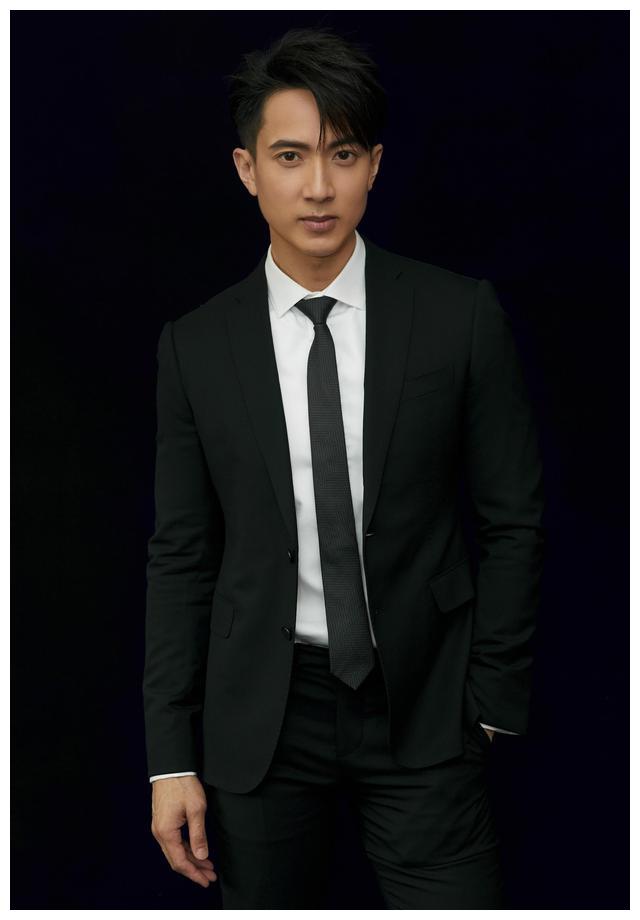 林丽吟完成自己心愿,和吴尊的婚纱照,尽显爱情模样