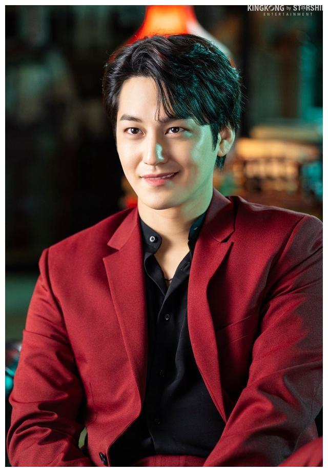 九尾狐传金泛花絮照每张都颜值爆击帅到愿意让他吃掉肝