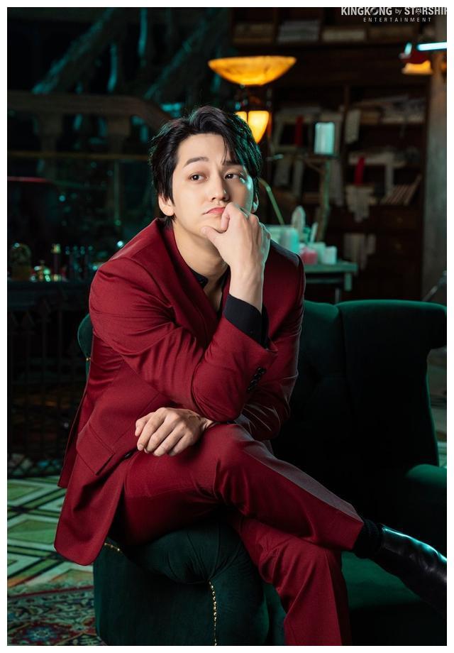 《九尾狐传》金泛花絮照!