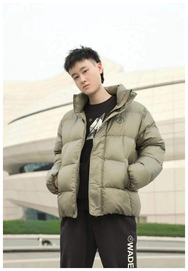 男网红公开表白女明星,被拒绝后发文硬黑,就连热巴也没躲过|热巴|金莹