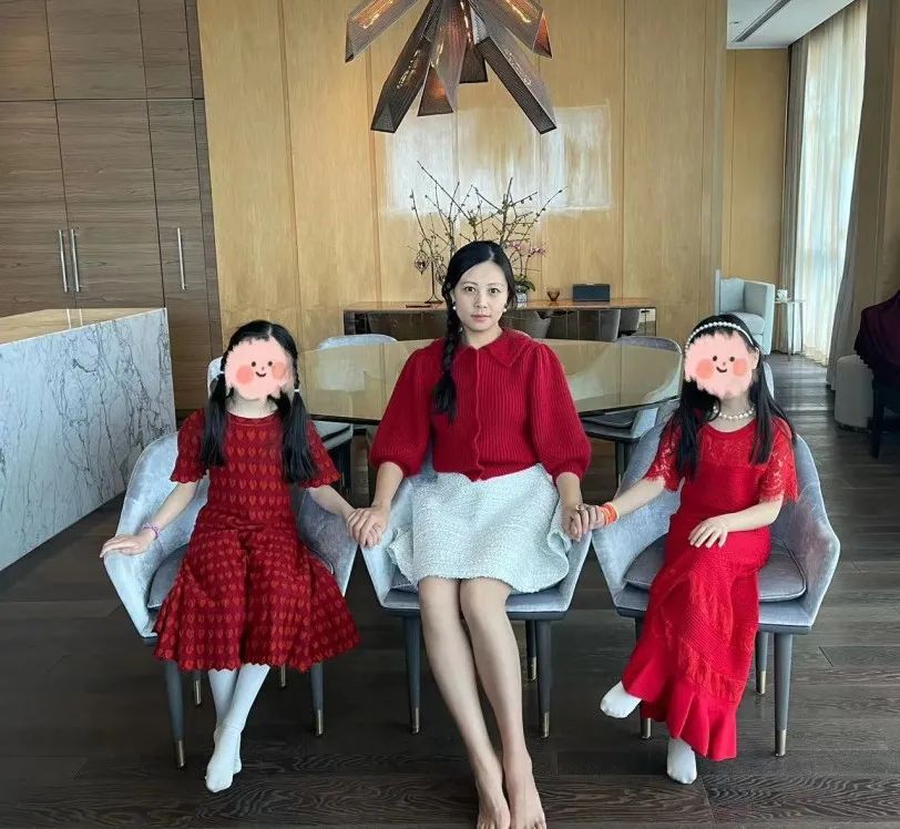 "私募魔女"公开征友！男方须满足颜值前20%等6大条件！爆火后回应休闲区蓝鸢梦想 - Www.slyday.coM