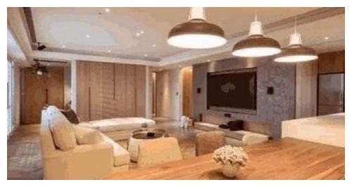 作家郭敬明上海的家,阳台就能看到上海市区,浴缸比别人客厅还大休闲区蓝鸢梦想 - Www.slyday.coM 作家郭敬明上海的家,阳台就能看到上海市区,浴缸比别人客厅还大休闲区蓝鸢梦想 - Www.slyday.coM