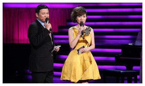 02事业上发展顺利,婚姻上也很幸福美满,赵屹鸥的太太叫屠蓉,当时