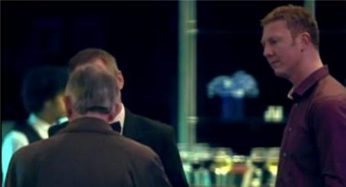 人性到底多可怕?她将身体麻醉后任人处置,路人的举止让她害怕休闲区蓝鸢梦想 - Www.slyday.coM 人性到底多可怕?她将身体麻醉后任人处置,路人的举止让她害怕休闲区蓝鸢梦想 - Www.slyday.coM