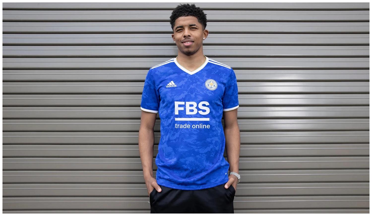 阿迪达斯发布莱斯特城202122赛季主场球衣