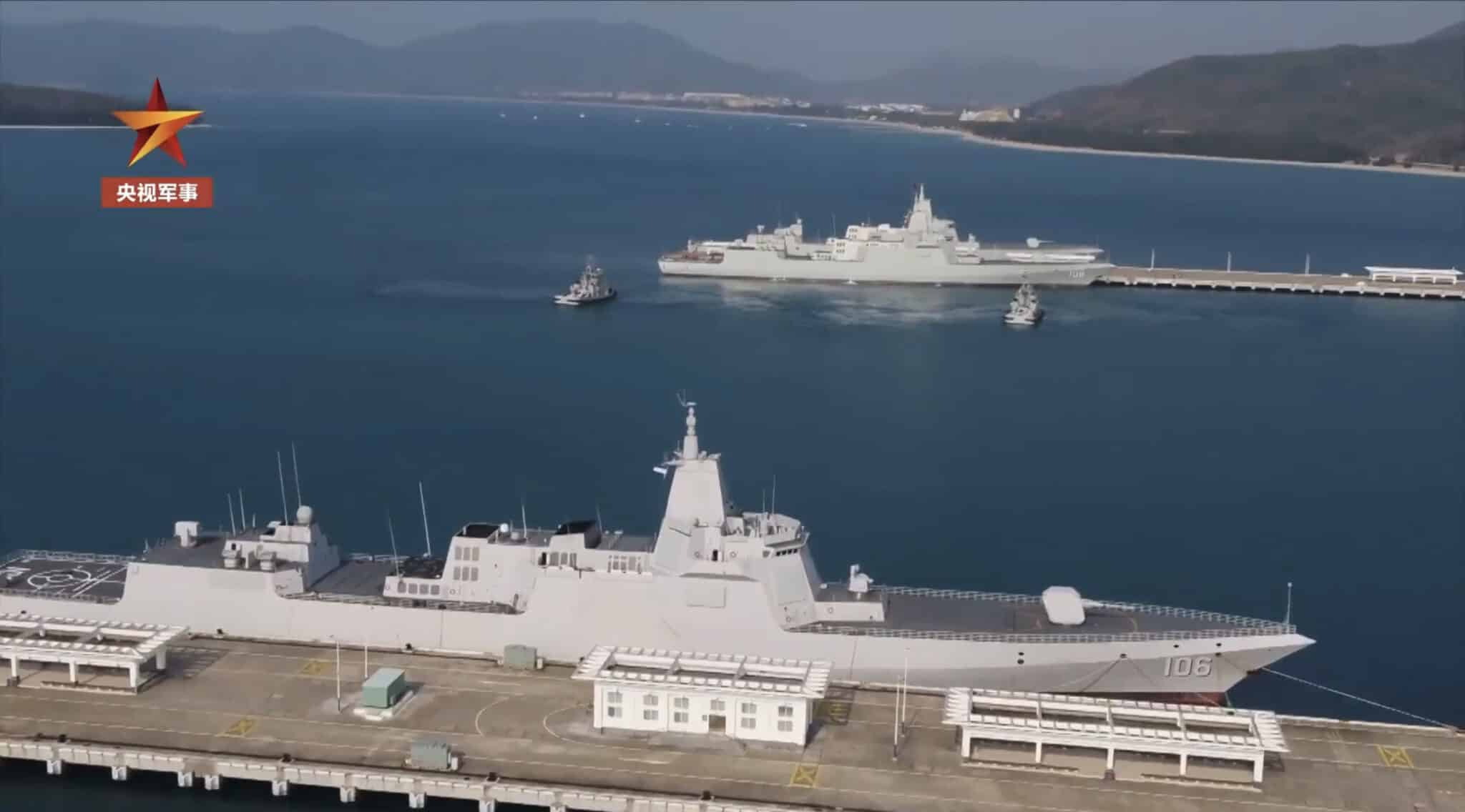 而几乎同时,中国人民解放军的一艘055型驱逐舰的官兵因其在对美