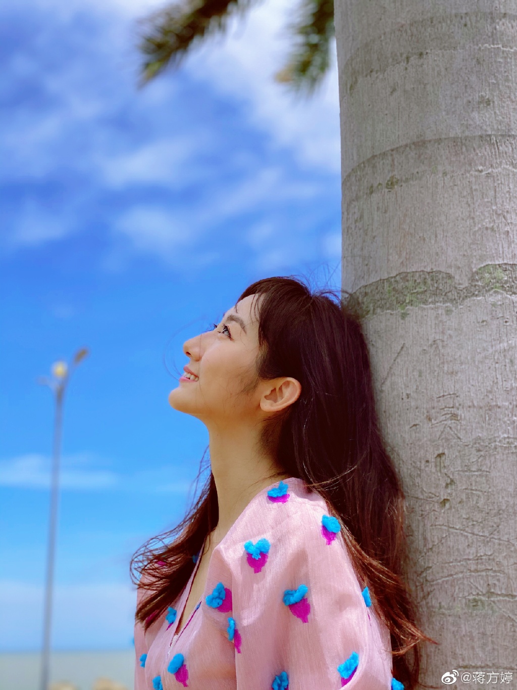 美女演员蒋方婷迷人写真美照好漂亮啊