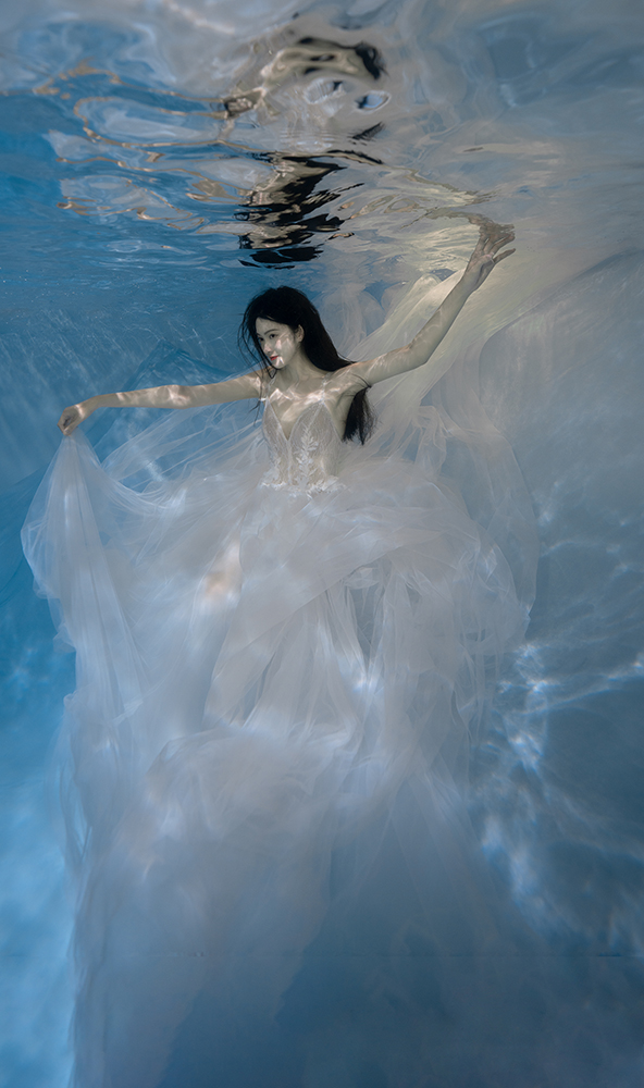 陆婷玉最近还在拍摄《雪鹰领主》中,期待她的新作