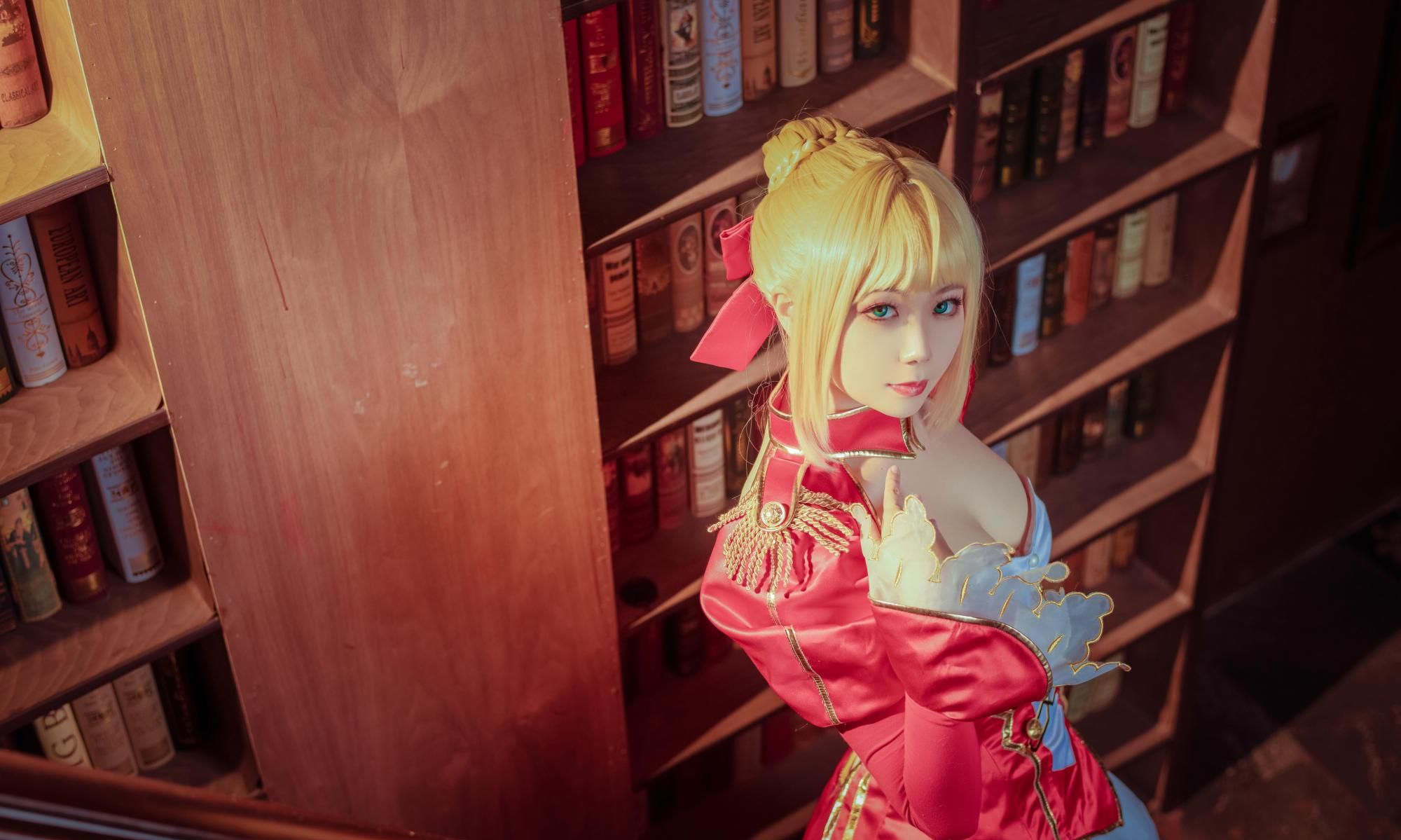 cosplay:你愿意和满破的尼禄跳一支舞吗?