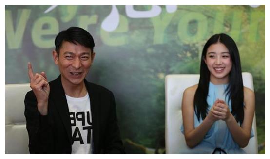 刘德华多宠爱张含韵,帮助她事业发展,还收张含韵为干女儿