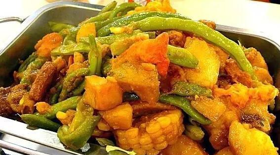 南方姑娘嫁到东北,每到吃饭就忍不住控诉:东北菜我恨死你了!休闲区蓝鸢梦想 - Www.slyday.coM 南方姑娘嫁到东北,每到吃饭就忍不住控诉:东北菜我恨死你了!休闲区蓝鸢梦想 - Www.slyday.coM