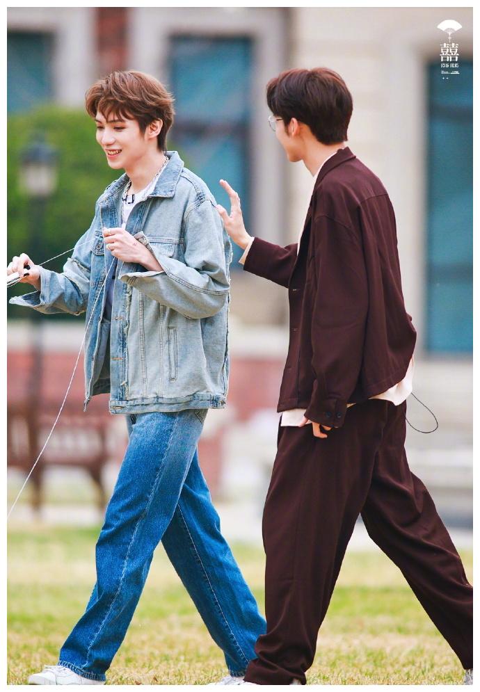 青3决赛选曲:罗一舟为C位蓄势待发,余景天低调,暖心放弃主唱休闲区蓝鸢梦想 - Www.slyday.coM 青3决赛选曲:罗一舟为C位蓄势待发,余景天低调,暖心放弃主唱休闲区蓝鸢梦想 - Www.slyday.coM