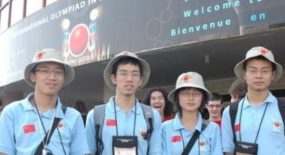 那份让陈丹琦再次刷爆网络的论文核心是如何让机器学会理解人类语言.