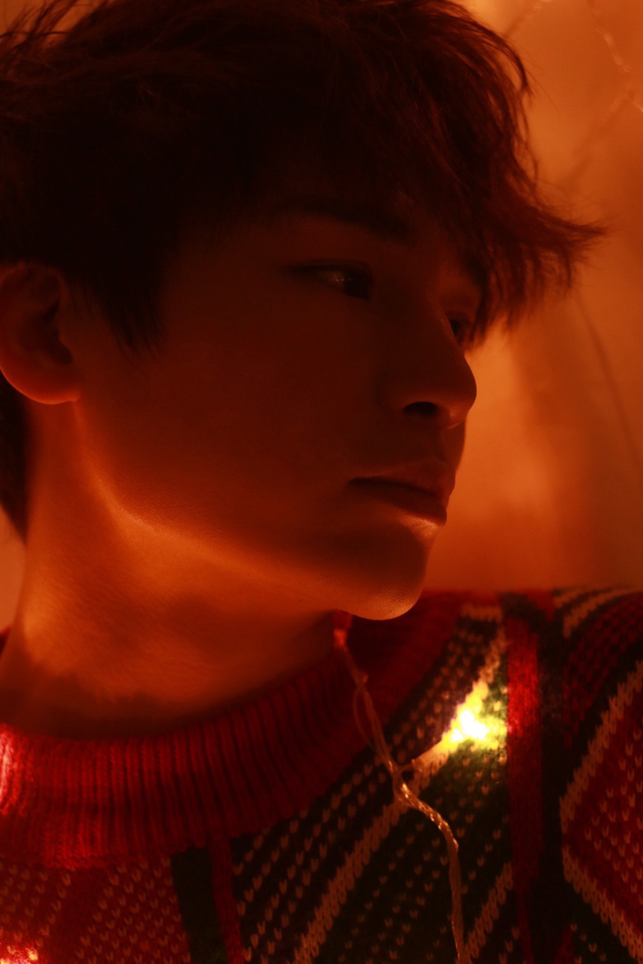 陈奕天天赋异禀的全能艺人如多面钻石