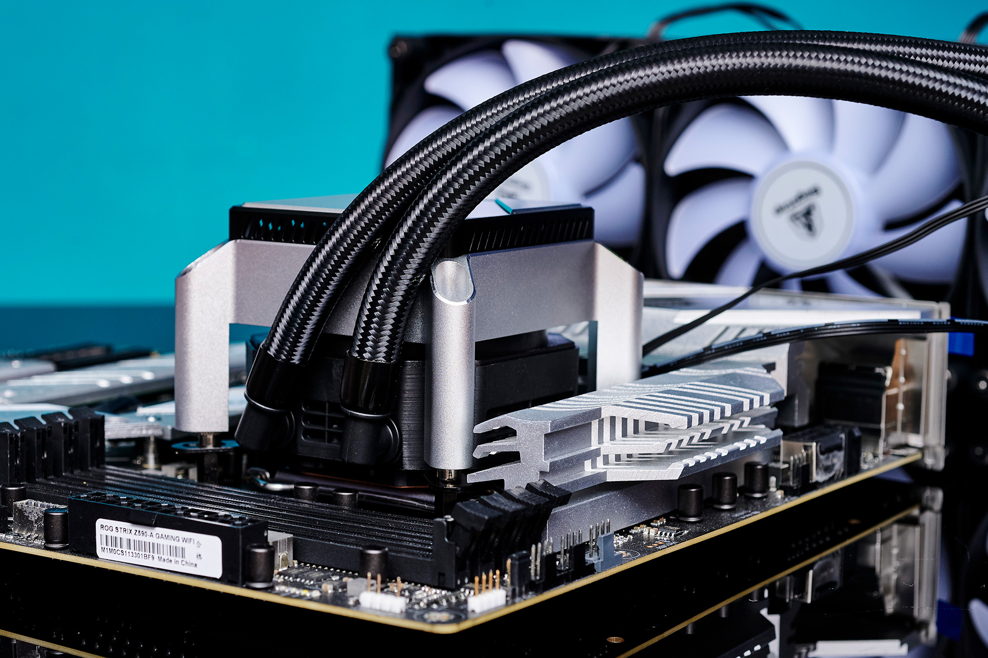 水冷风冷掌控全局降温鑫谷kl360argb图赏