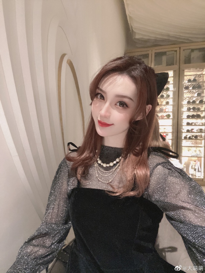 美女网红大萌萌迷人美照欣赏好看