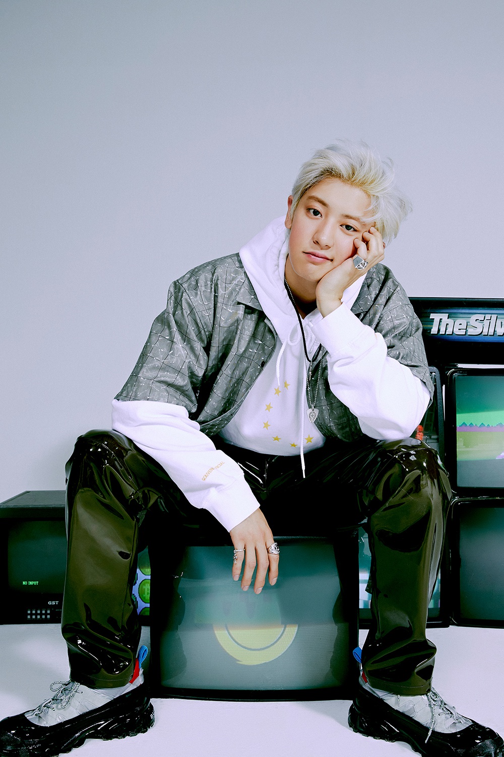 exo-sc新曲《10亿点击》mv预告片将于今晚11点公开!