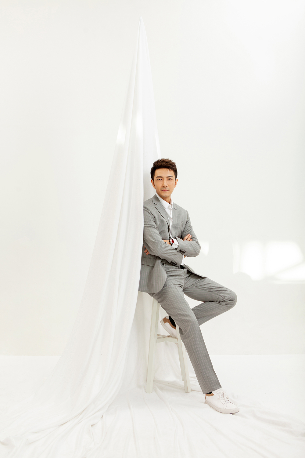 启杰阳光写真 帅气诠释暖男形象