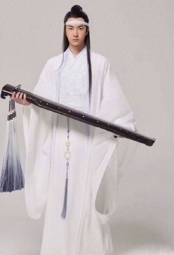 《陈情令》蓝忘机初始定妆照曝光,你觉得哪一个造型好看?