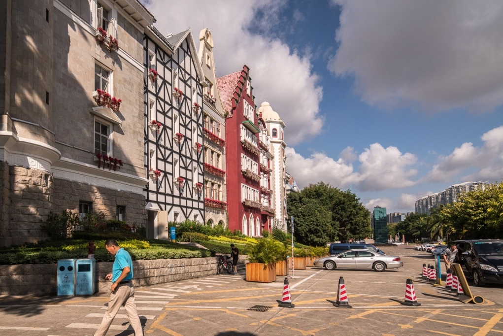 在深圳可以欣赏到欧洲风情的建筑,就在世界之窗旁边,是免费哦