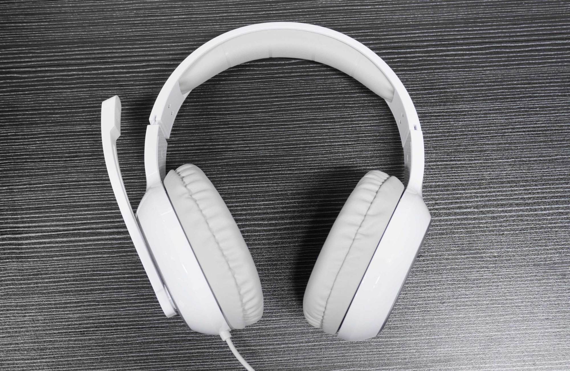 吃鸡专用!性价比最高的游戏耳机,佩戴舒适音效保真 漫步者k815