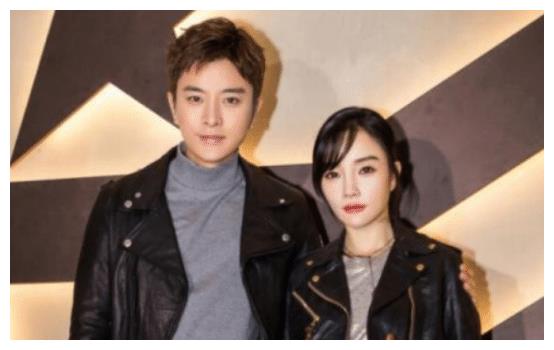 有情况贾乃亮自曝每天关注张含韵动态张含韵听了粉面含羞