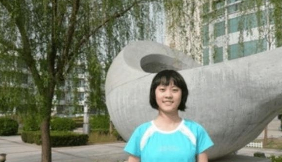她是衡水中学美女学霸，放弃高考被美国9所大学录取？最后选哈佛休闲区蓝鸢梦想 - Www.slyday.coM