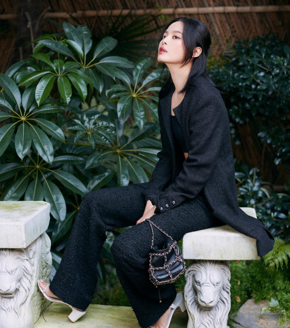 大骨架女生不要烦恼,学习辛芷蕾的穿搭技巧,轻松穿出时尚感|辛芷蕾