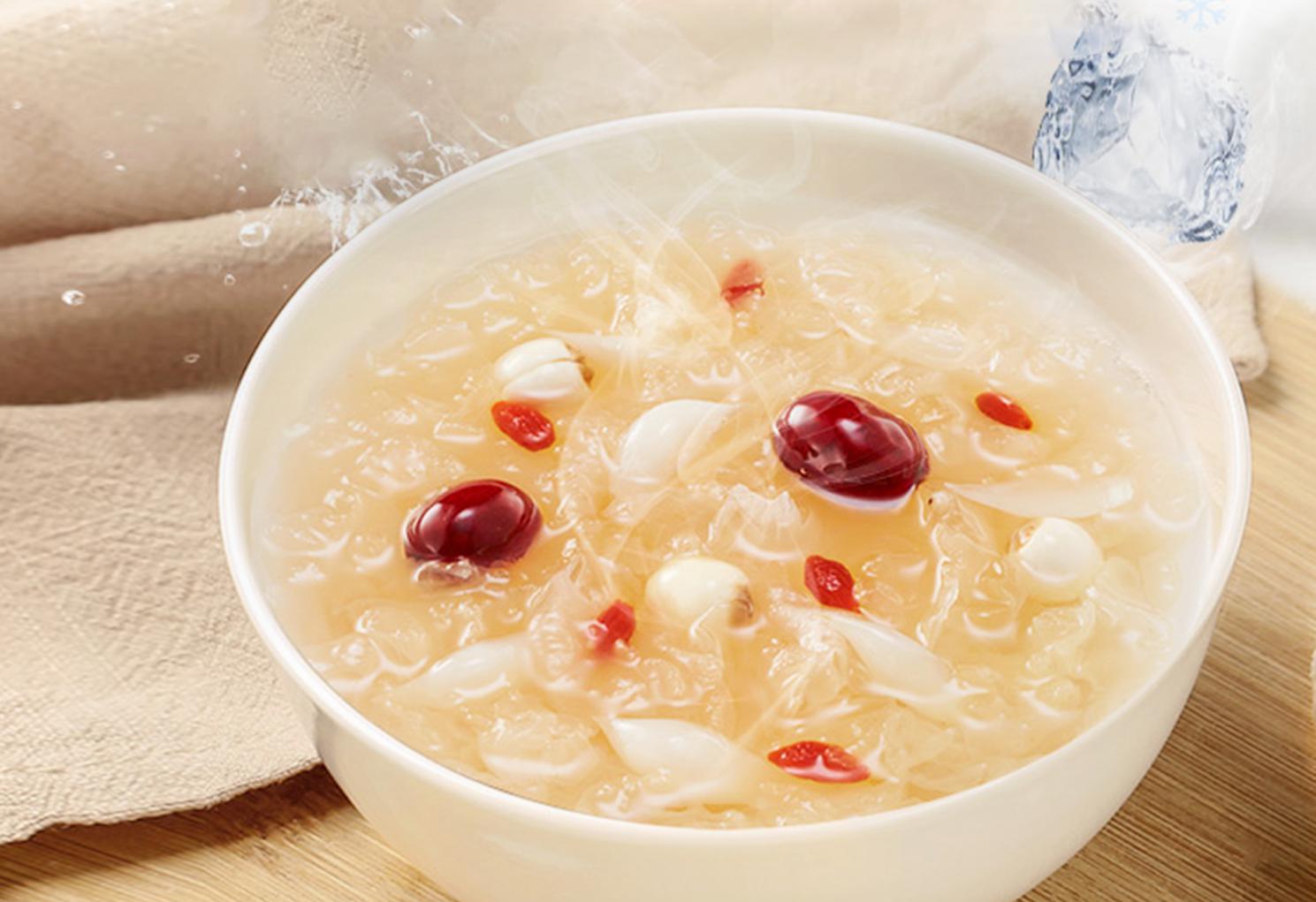 煮银耳汤时,泡发后就开始煮?难怪不出胶,原来是少了关键2步