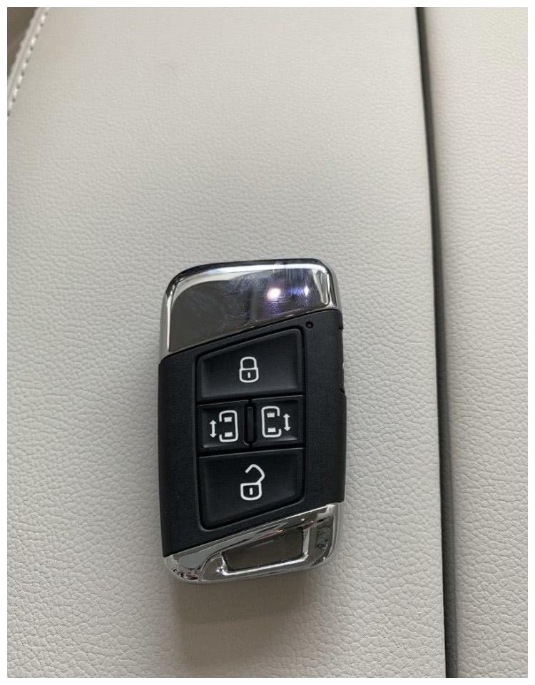 钥匙造型首次曝光5月28日上市首台大众viloran实车现已到店