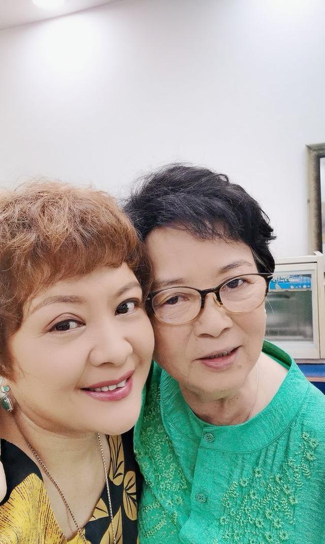 外来媳妇本地郎康婶要为康家再尽一份力黄锦裳戏外人生幸福