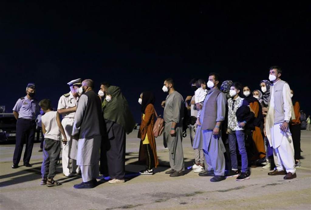 阿富汗总统女儿被曝在纽约住豪宅！自称在疯狂工作为女权发声！休闲区蓝鸢梦想 - Www.slyday.coM