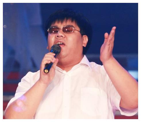 为梦想失去3位亲人,爆红后销声匿迹,盲人歌手杨光现在还好吗