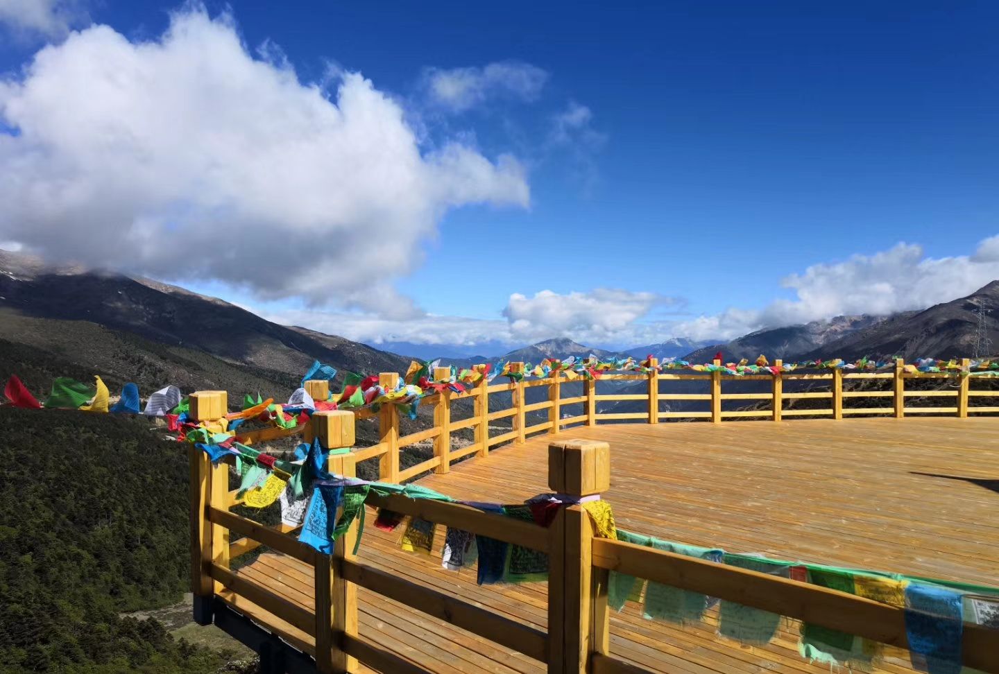 经典再现—云南迪庆州德钦县白马雪山