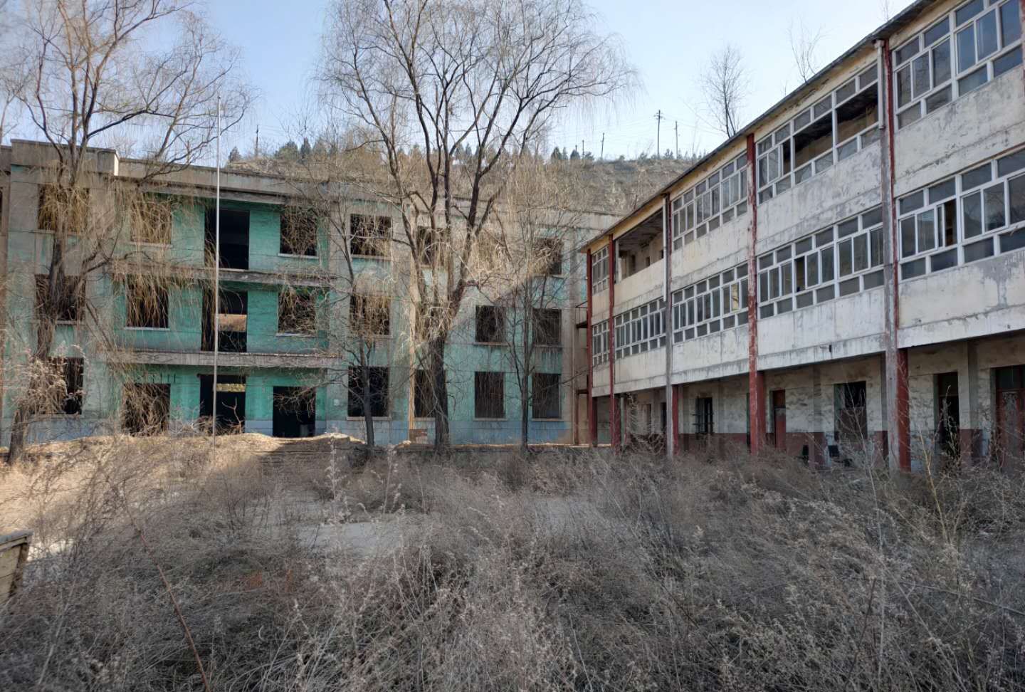 这所学校荒废于90年代，现在看起来也很高档