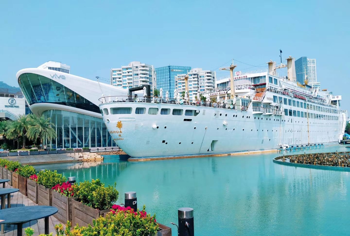 深圳海上世界风景优美,特别吸引人前往游玩