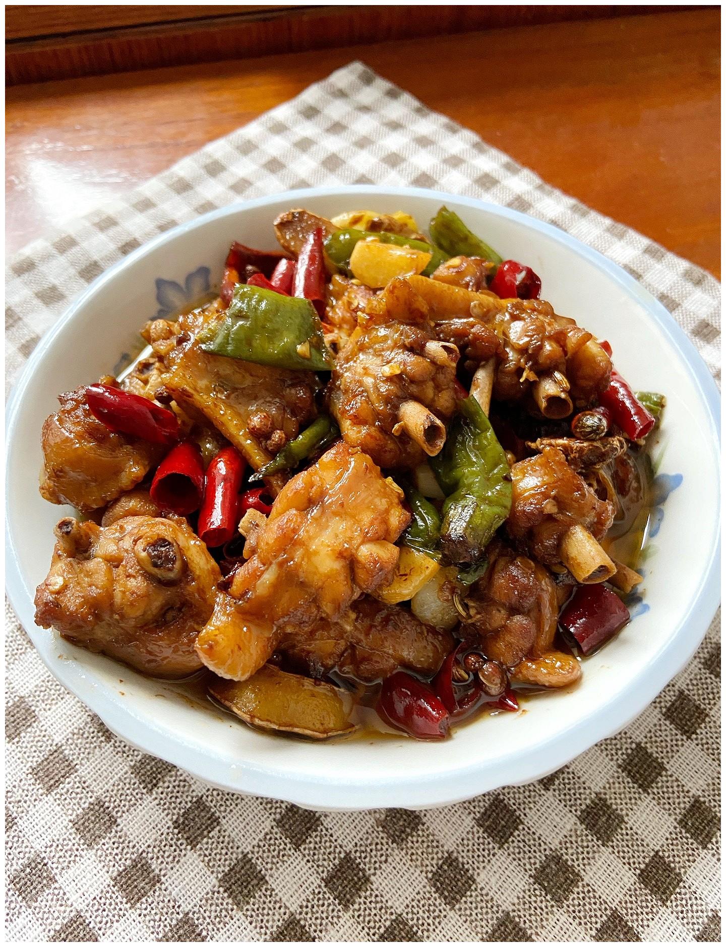 妈妈的干煸鸡翅的做法